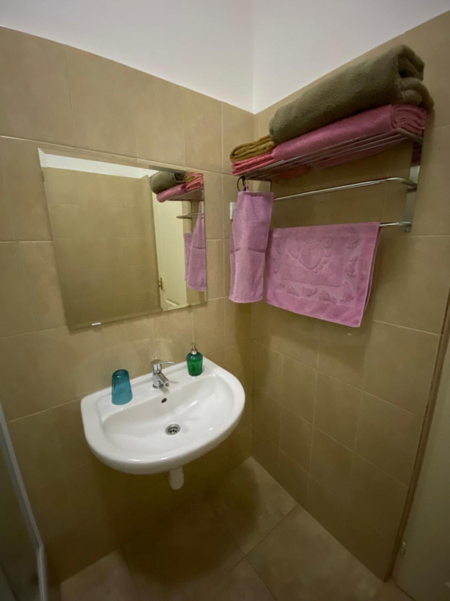 Promenade Guesthouse Near The Danube Budapeşte Dış mekan fotoğraf